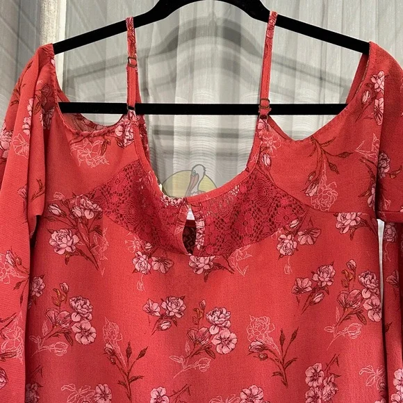 Rewind Cold Shoulder Redish Women's Top with adjustable straps - Picture 7 of 8